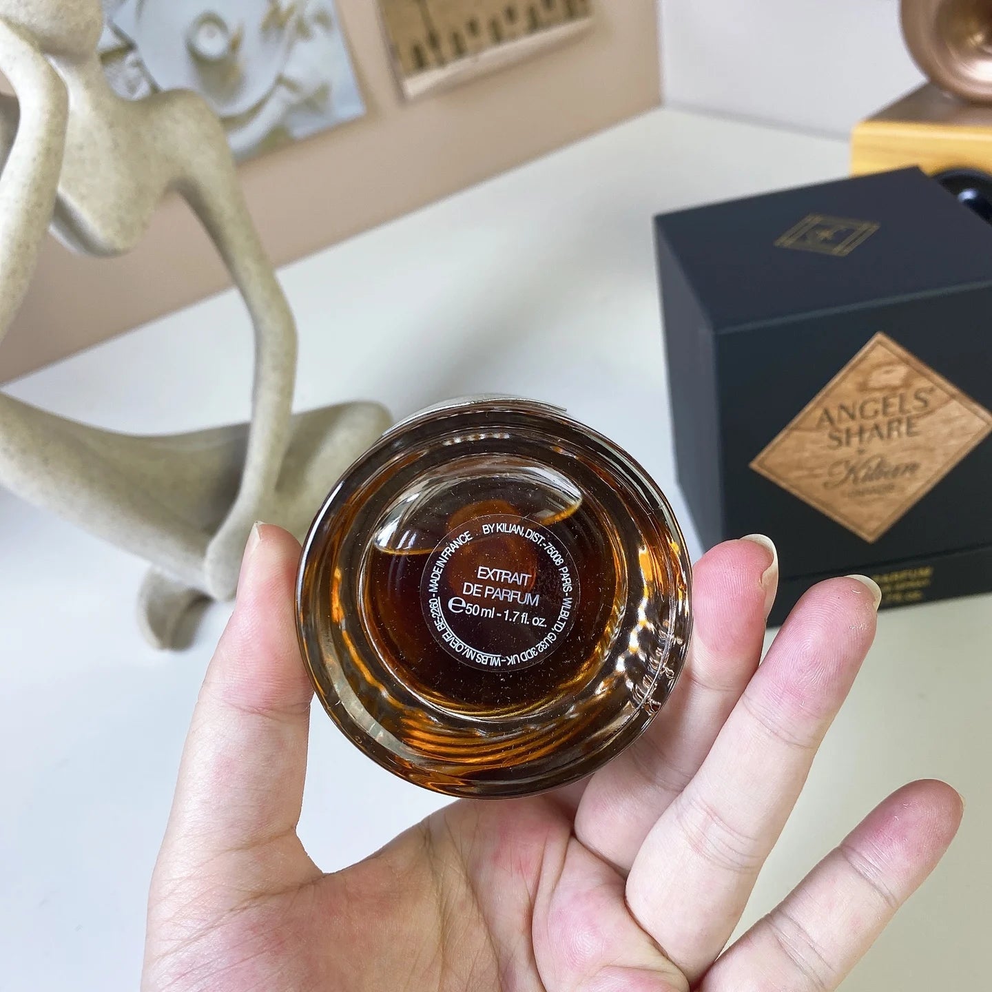 Angels' Share Paradis Woody Aroma Perfume: A Fantastic Olfactory Journey